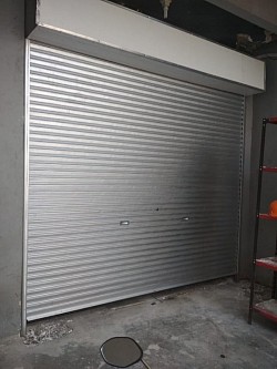 Rolling door galvanis